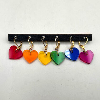 stitch marker - rainbow hearts